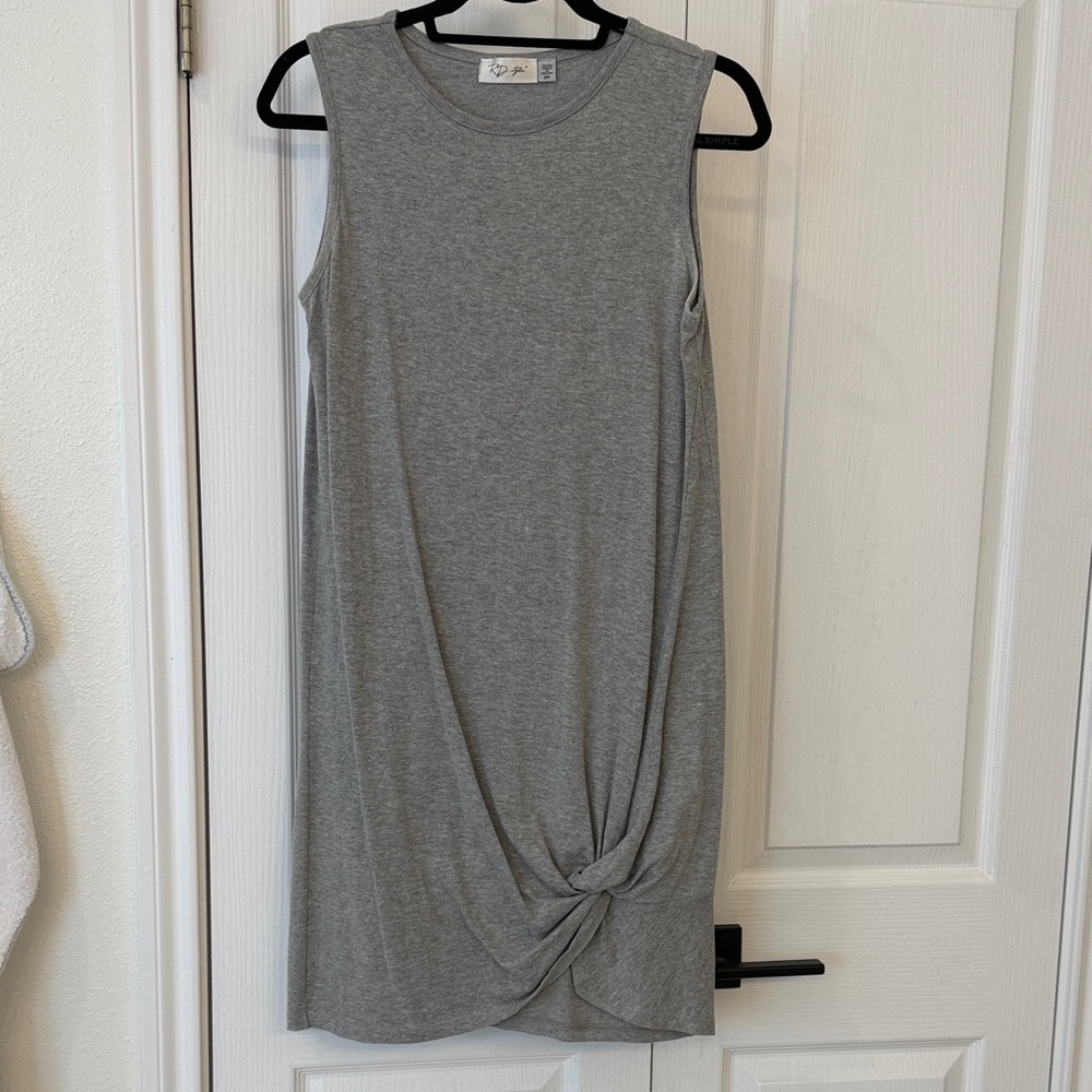 RD Style Twist Front Gray Sleeveless Dress Size Small